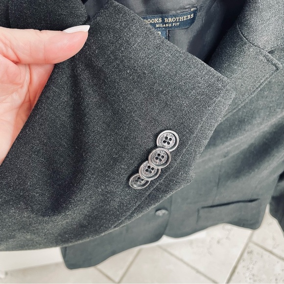 Brooks Brothers Milano Fit Button Jacket Charcoal Office Blazer Classic Preppy - Picture 3 of 15